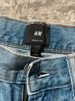 Hellblaue Baggy Jeans EUR 30/32
