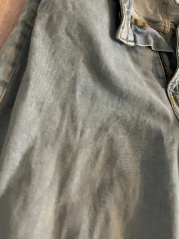 Hellblaue Jeans