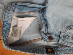Hellblaue Jeans von Lee