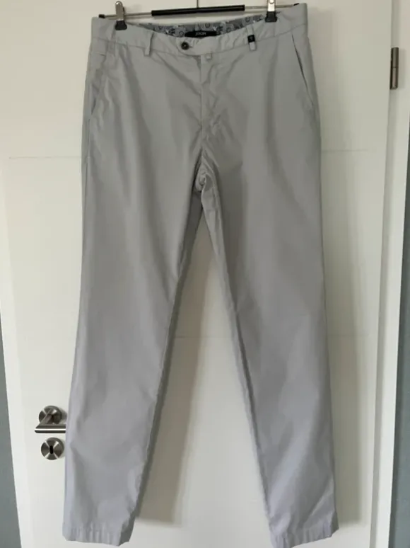 Hellgraue Chino Hose von Joop