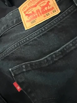 Herren Jeans Levi’s schwarz 565 W32/L32