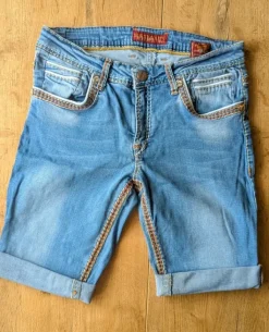 Herren Jeansshorts Mr. Bright – selbst abgeschnitten, lässiger Look