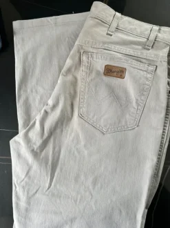 Herrenjeans
