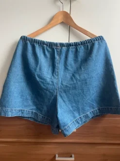 H&M | Lässige Jeans Shorts zum binden | L