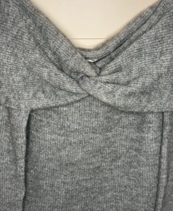 H&M - Pullover schulterfrei grau neu mit Etikett gr.L