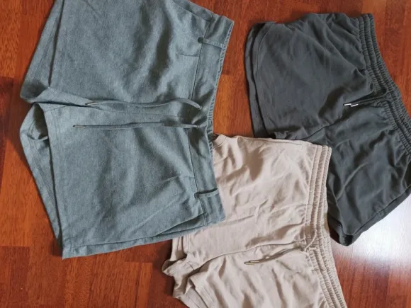 H&M 3 Shorts 42/44