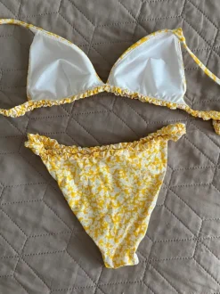 H&M Bikini Blumen gelb/weiß gr. S