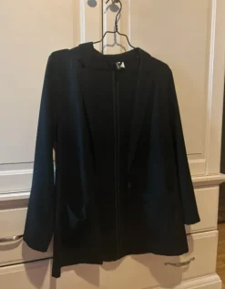 H&M Luftiger Blazer schwarz Gr. 38 – elegant, minimal, Top Zustand