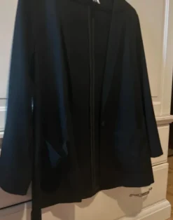 H&M Luftiger Blazer schwarz Gr. 38 – elegant, minimal, Top Zustand