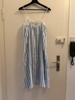 H&M Musselin Midikleid / Kleid Gr. M