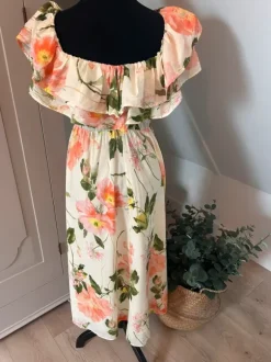 H&M off-the-shoulderjurk met volants- nieuw