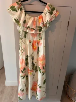 H&M off-the-shoulderjurk met volants- nieuw