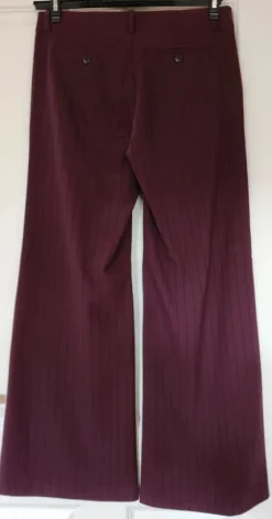H&M Schlaghose bordo mit schwarzen Nadelstreifen