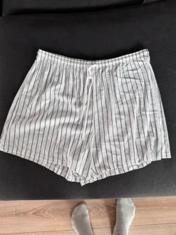 H&M Stoff Shorts gestreift in L