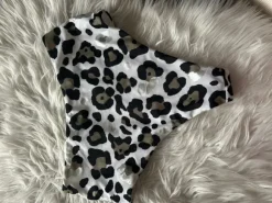 Hoher Bikini Slip