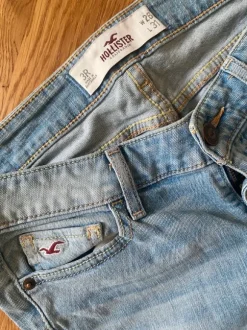 Hollister Jeans (3R/ W26/L31)