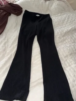 Hose elegant luftig