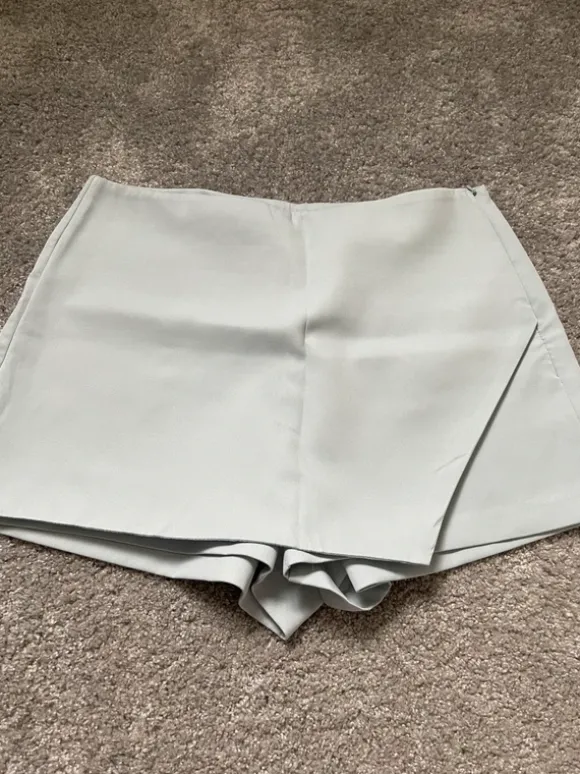 Hosenrock hellblau Gr. L Skort