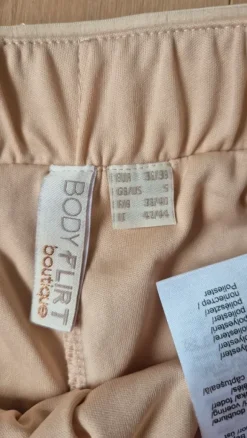 Hosen-Rock mit Pailetten