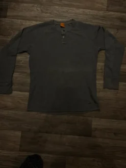 Hugo Boss Graues Sweatshirt – Zustand ok