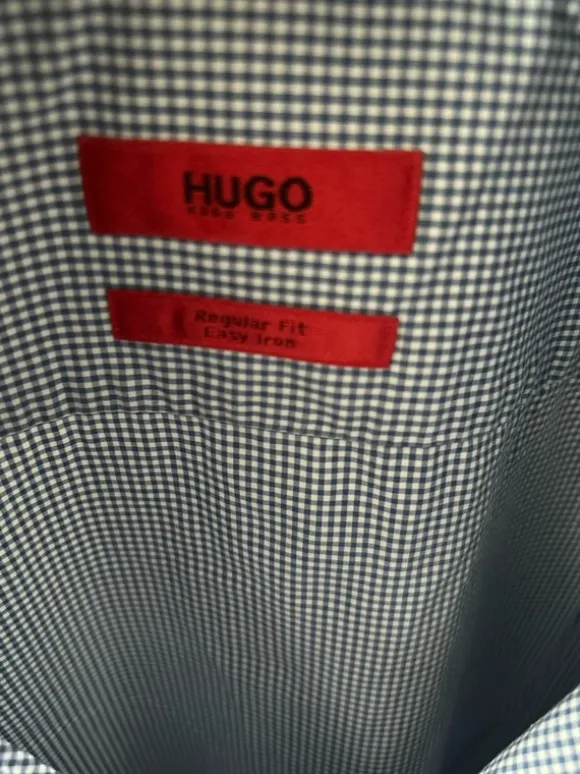 Hugo Boss Shirt 43