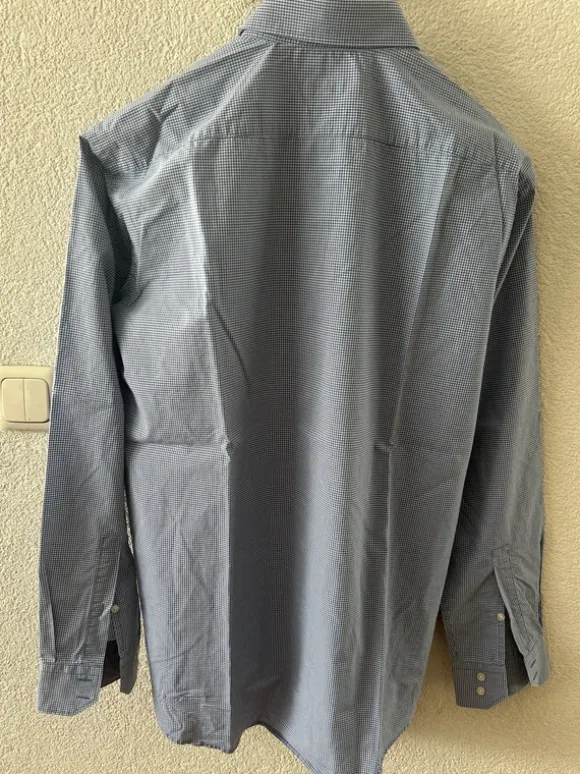 Hugo Boss Shirt 43