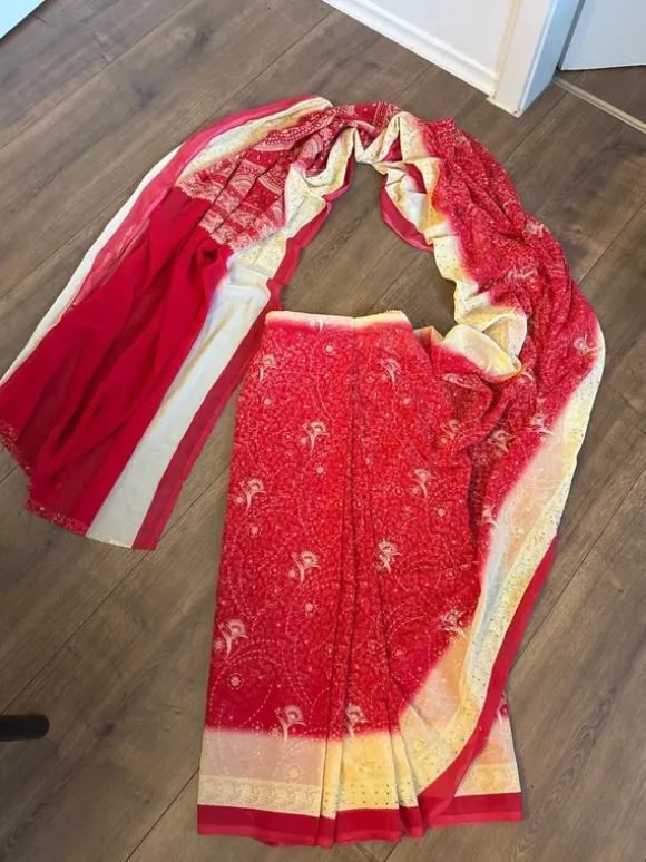 indischer, festlicher Sari in pink