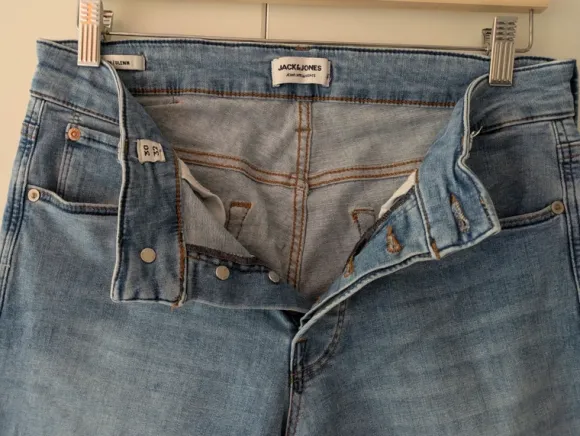 Jack & Jones Herrenjeans Slim Fit W30/L32 hellblau