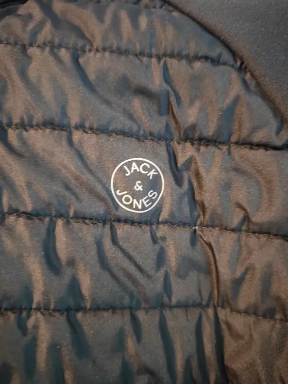 Jack & Jones Steppjacke Herren Schwarz – leichte Übergangsjacke mit Kapuze