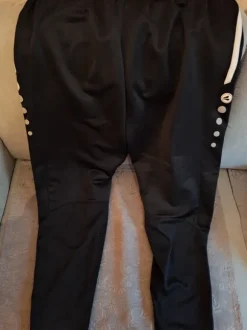 Jako schwarze Jogginghose