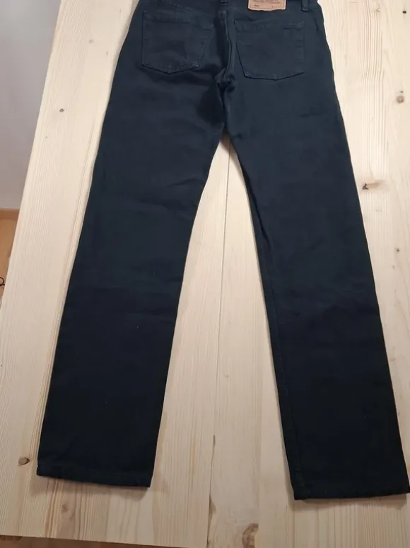 Jean Levi’s 501 noir W29 L32