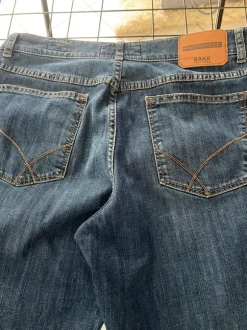 Jeans Brax, Gr. 33/32, dunkelblau