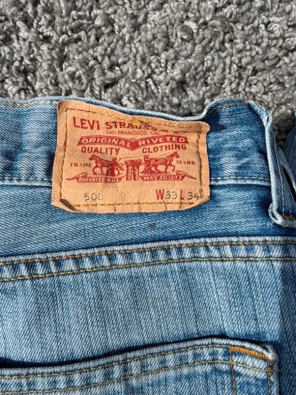 Jeans Levis 506 standard taille W33 L34