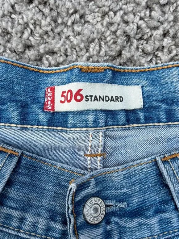 Jeans Levis 506 standard taille W33 L34