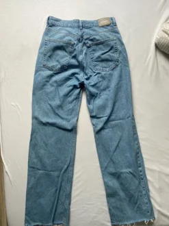 Jeans mit weitem Bein