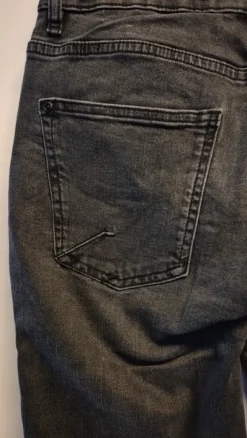Jeans Review