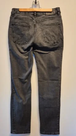 Jeans Review