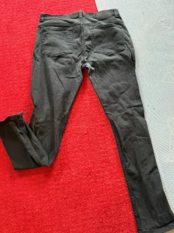 Jeans schwarz