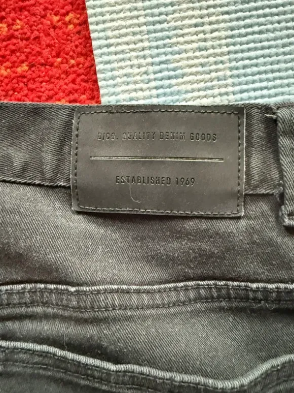 Jeans schwarz