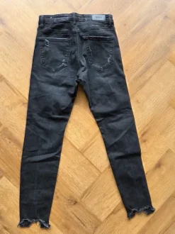 Jeans schwarz