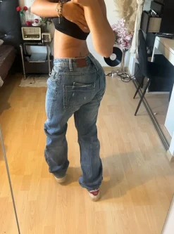 Jeans vintage y2k ,taille basse taille 38