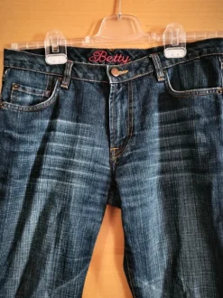 Jeans von B-Young
