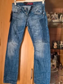 Jeanshose neu