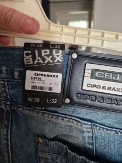 Jeanshose neu