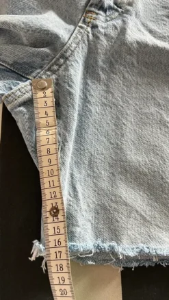 Jeansshorts von Mango, Gr. 44
