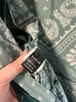 Jumpsuit / Einteiler grün Sommer Paisleymuster 44
