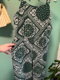 Jumpsuit / Einteiler grün Sommer Paisleymuster 44