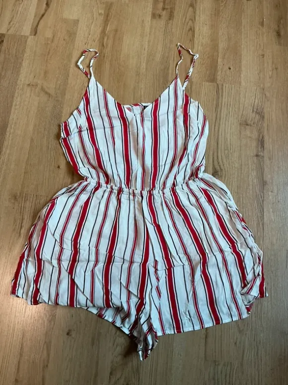 Jumpsuit gestreift / Einteiler striped / rot, schwarz