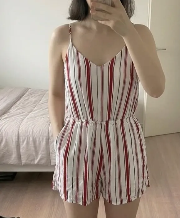 Jumpsuit gestreift / Einteiler striped / rot, schwarz
