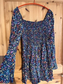 Jumpsuit mit langen Ärmeln